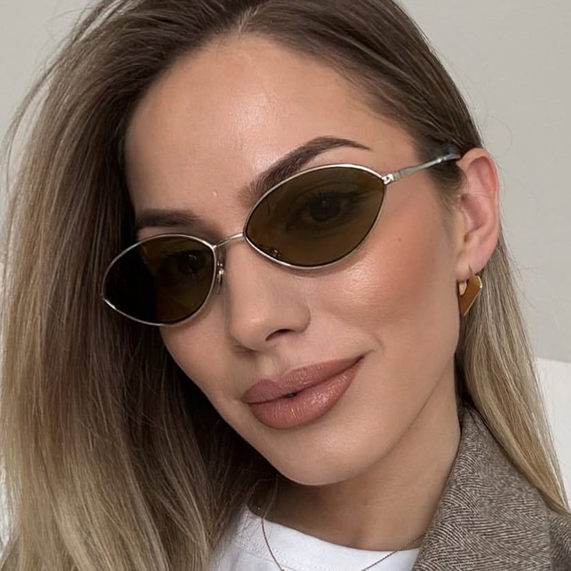 Vintage Fashion Trends - Retro Cat eye Woman Sunglasses for