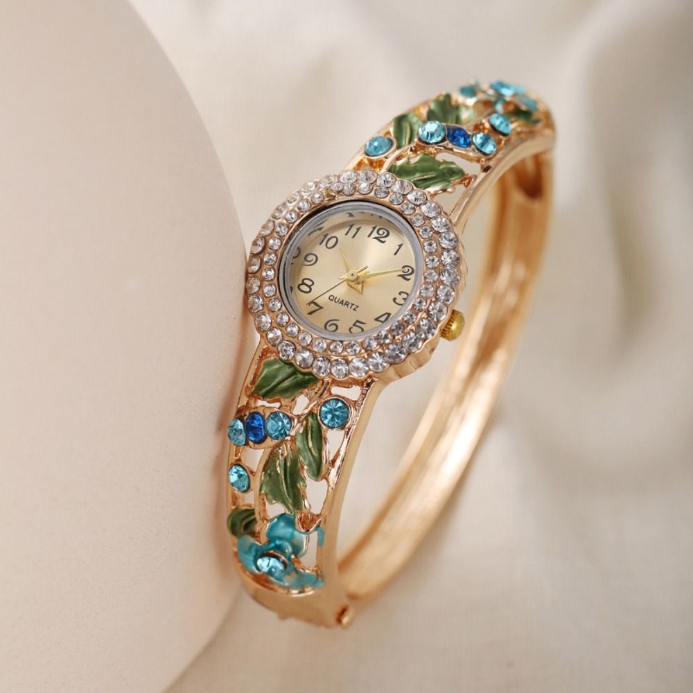 Rich In Flowers Vintage Watch  - Vintage Fashion Week 评论和价格