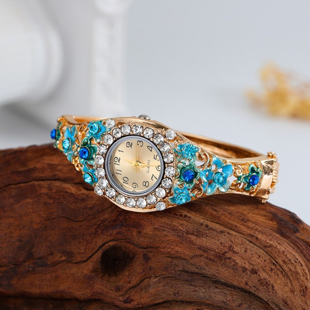 Rich In Flowers Vintage Watch  - Vintage Fashion Week 评论和价格