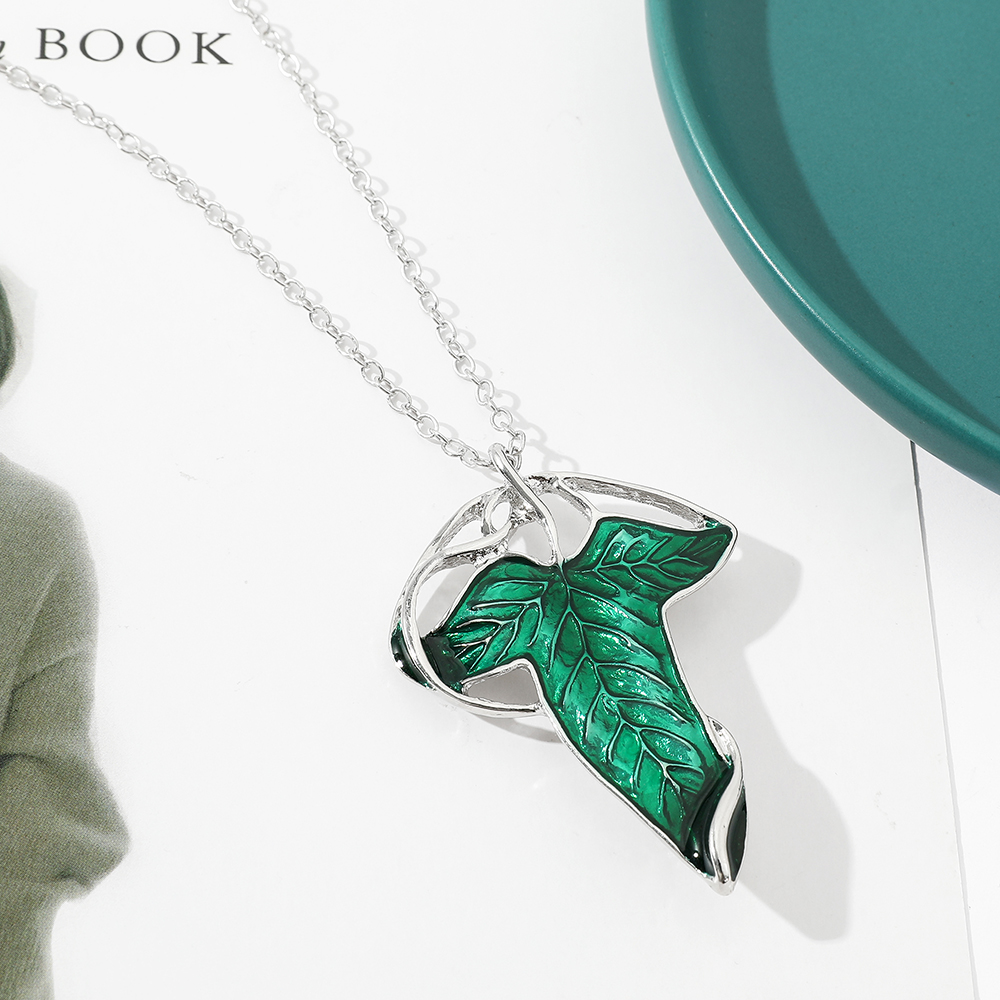 Vintage Green Leaf Pendant Nec - Vintage Fashion Nova 评论和价格