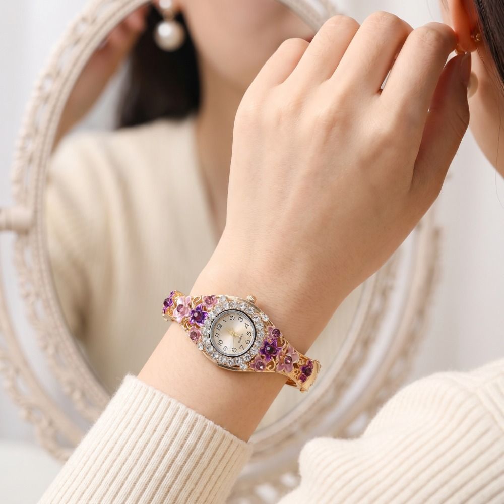 Rich In Flowers Vintage Watch  - Vintage Fashion Week 评论和价格