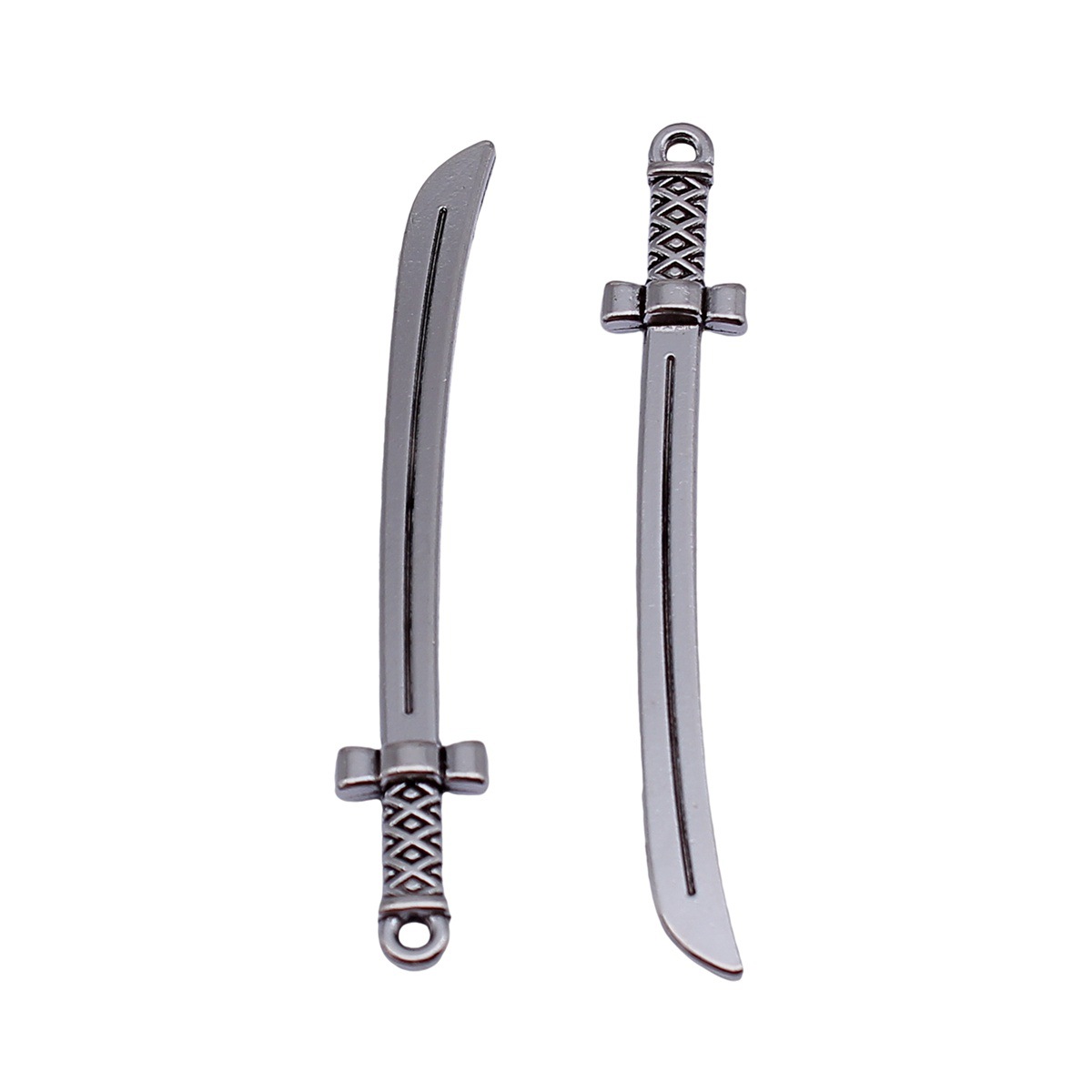 Pendant Collection Sword Charm - Vintage Fashion Nova 评论和价格