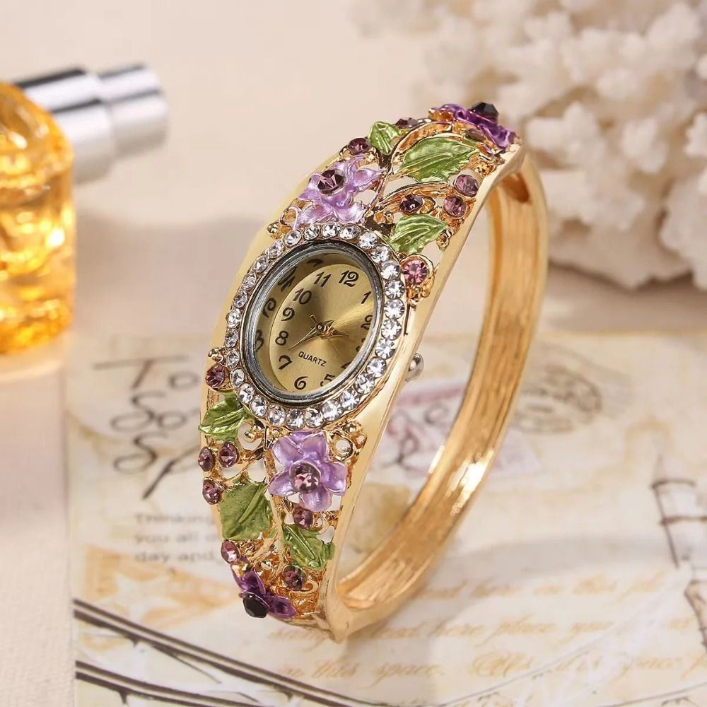 Rich In Flowers Vintage Watch  - Vintage Fashion Week 评论和价格