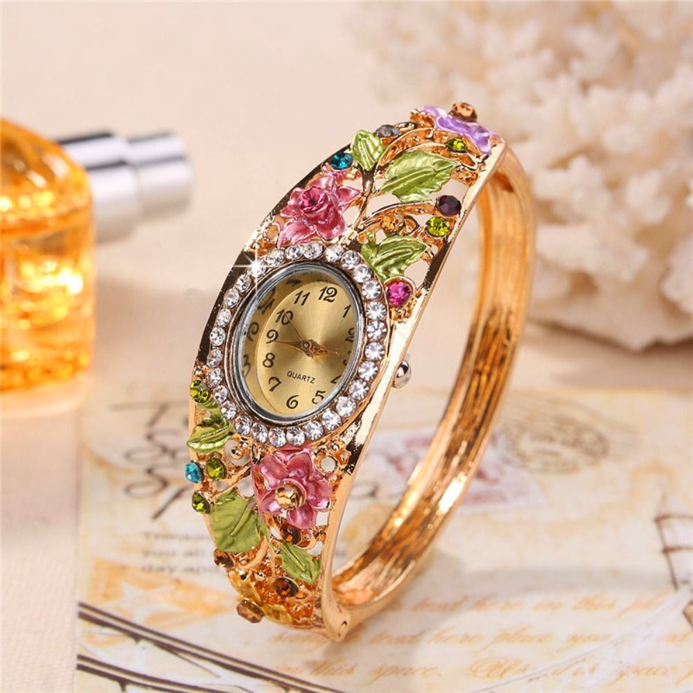 Rich In Flowers Vintage Watch  - Vintage Fashion Week 评论和价格