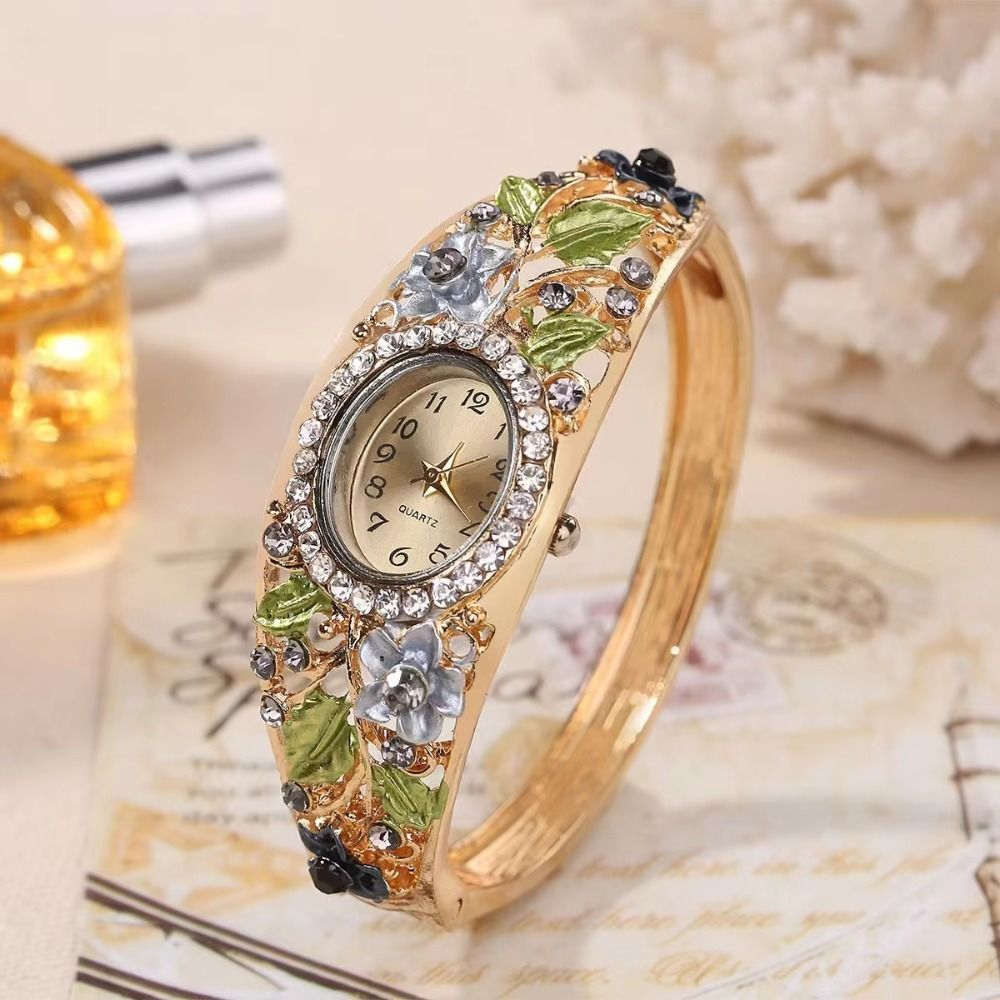 Rich In Flowers Vintage Watch  - Vintage Fashion Week 评论和价格